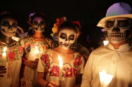 Dia de los Muertos in Mexiko und der typische Schmuck